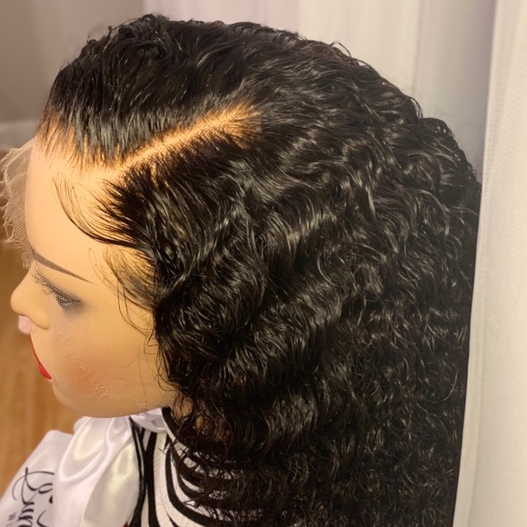Beautiful Virgin Brazilian Lace Frontal Wig main image 9